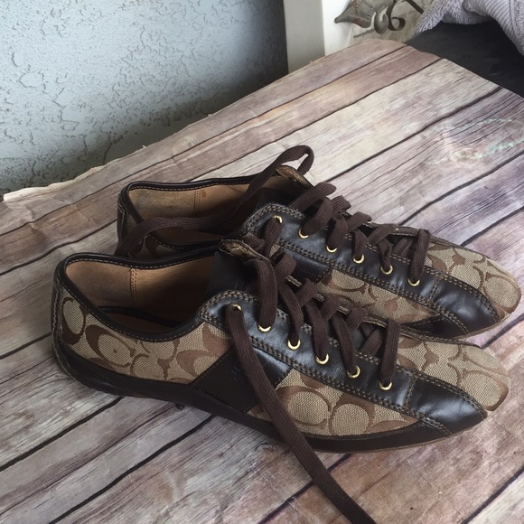 Coach women's size 11B brown /tan like New - Picture 1 of 6